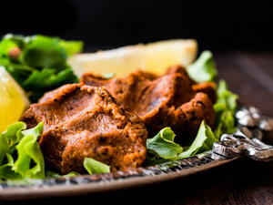 Turkish Food Cig Kofte with lemon  (Shutterstock)	