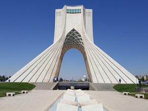 يلزم القانون هيئة الطاقة الذرية الإيرانية بتخصيب اليورانيوم بمستوى 20%