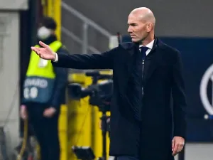 The Blancos boss is tied to a contract through to 2022 and would prefer to see fresh terms thrashed out with key men on the field (Photo: AFP)