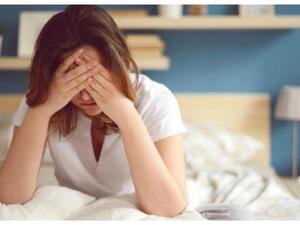 سبب الأنين أثناء النوم أن الانسان قد يرى أشياء تفوق ضغط عقله