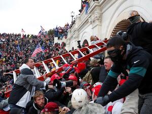 اقتحام مبنى الكابيتول