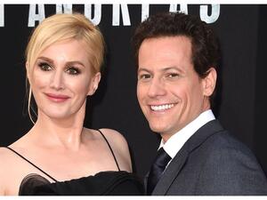 أليس إيفانز وإيوان جروفود