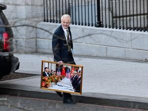 بدء حزم أمتعة ترامب من البيت الأبيض