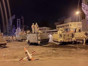 أفرج الأمن عن ثلاثة محتجين  تم اعتقالهم خلال الاحتجاجات