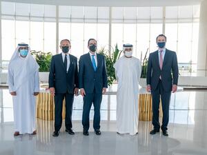 معالي عبيد حميد الطاير يلتقي مع معالي ستيفن منوشن وزير الخزانة الأمريكي