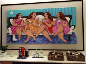 “The most important point is that I portrayed them feeling happy and satisfied. I want every woman to feel accepted and confident about how she looks.” (Instagram)