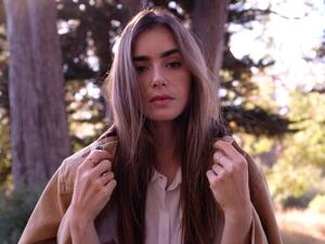 ليلي كولينز