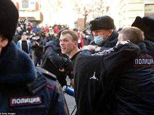 Police officers detain a man during a rally in support of jailed opposition leader Alexei Navalny in the far eastern city of Vladivostok on January 23. (AFP/File)