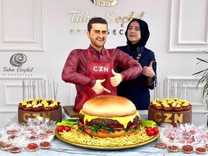 Her second project is to bake a life-size house from the classic fairy tale Hansel and Gretel where children can actually stroll inside and see the inside. (Instagram)