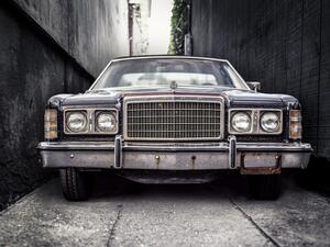 ما تفسير الحلم بسيارة مفقودة / متعطلة؟