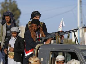 مقاتلون من أنصار الله