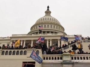 قتل خمسة أشخاص على الأقل، بينهم ضابط، جراء أعمال الشغب داخل مقر الكونغرس 