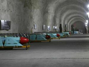 قاعدة صواريخ بحرية تحت الأرض على ساحل الخليج 