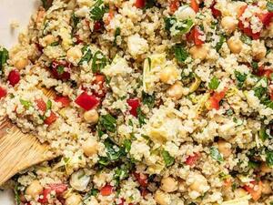 سلطة الكينوا بالخرشوف والليمون 