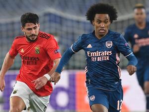 من لقاء الذهاب بين بنفيكا وآرسنال