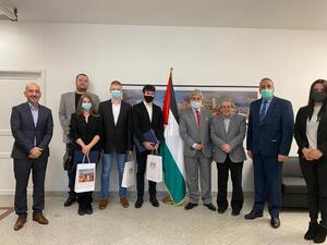 فلسطين تخاطب الشباب البولندي