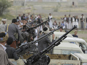 صدت القوات الحكومية 5 هجمات للحوثيين من مختلف المحاور