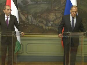  وزير الخارجية الروسي لافروف، مع نظيره الأردني أيمن الصفدي