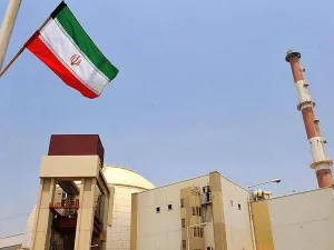 قانون وافق عليه البرلمان الإيراني يلزم الحكومة بتشديد موقفها النووي