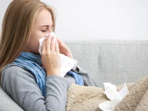 لا ترهق جسمك لأنه قد يجعلك تمرض. ضع في اعتبارك أن الراحة مهمة لعيش حياة صحية