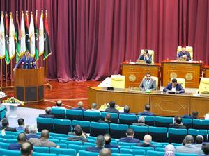 الحكومة الليبية تؤدي القسم