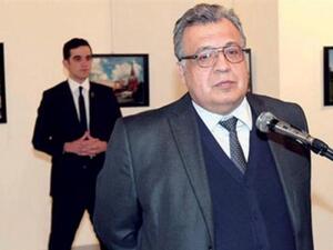  أندريه كارلوف السفير القتيل