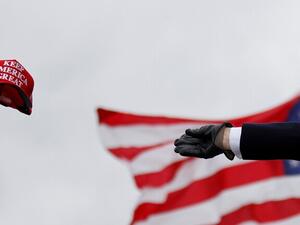 خبراء يعلقون على اتهامات واشنطن لروسيا بالتدخل في الانتخابات