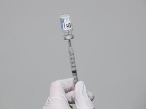 A syringe with a dose of the Johnson & Johnson Janssen Covid-19 vaccine at a vaccination 
