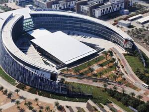 تعاون بين سلطة التسجيل وجامعة الإمارات العربية المتحدة لإطلاق منصة وبرنامج لمسرعات الشركات الناشئة