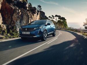 The Family Hauler: The New Peugeot 5008 SUV