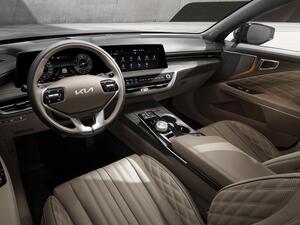 Kia K8 Interior Modernity and Technology Meet in a Luxury Sports Sedan 
