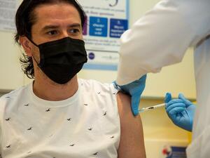 سبيتار يطلق حملة تطعيم واسعة للرياضيين في دولة قطر