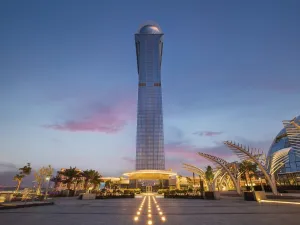 Nakheel’s Palm Tower Nears Completion 