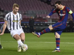 Solskjaer set to raid Juventus for superstar (Left) (Photo: AFP)