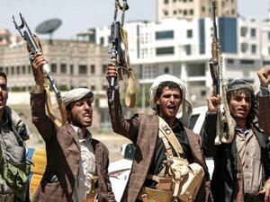 Saudi coalition attack Houthi positions