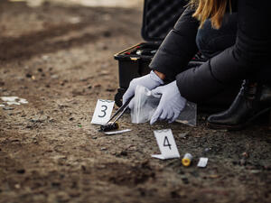 Father kills his daughter by shooting her 20 times