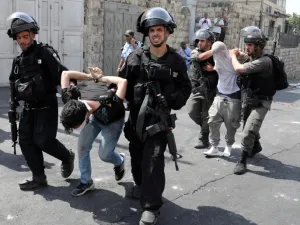 الاحتلال يشن حملة اعتقالات واسعة بالضفة والقدس