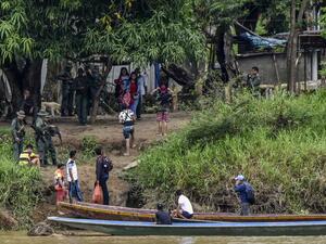 مقتل 8 عسكريين فنزويليين في معارك على الحدود مع كولومبيا