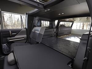 2024 GMC Hummer EV SUV Offers New Tactical Tech