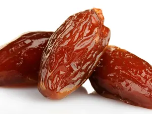 قد يساعد تناول التمر في تحسين وظائف المخ وصحة الدماغ