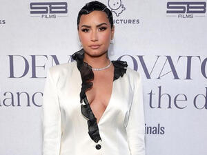 Demi accused The Bigg Chill of both enabling and praising “disordered eating” Demi accused The Bigg Chill of both enabling and praising “disordered eating”