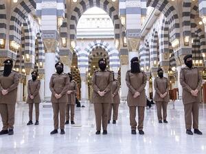 Female Saudi officers guarding the Prophet’s Mosque in Madinah