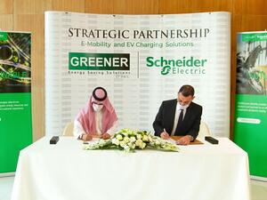 شنايدر إلكتريك تتعاون مع GREENER التابعة لـ IHCC لتطوير قطاع المركبات الكهربائية في المملكة العربية السعودية