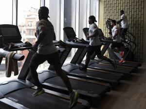 The physical activity guidelines recommend that adults achieve at least 150 minutes of moderate or 75 minutes of vigorous physical activity per week (Photo: AFP)