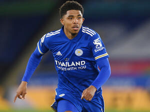 The Foxes defender was able to take on fluids and energy gels during a pre-arranged break in play (Photo: AFP)