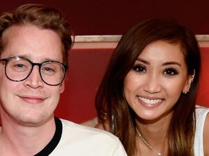 ماكولي كولكين والممثلة الأمريكية بريندا سونغ