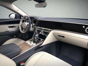 Flying Spur بالتفصيل: الارتقاء بالسيارة الأفضل من نوعها إلى مراتب أعلى