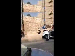 مستوطن إسرائيلي يدهس شاباً فلسطينياً قرب المسجد الأقصى