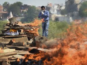 India set a new national record with over 4000 Covid-19 deaths in 24 hours