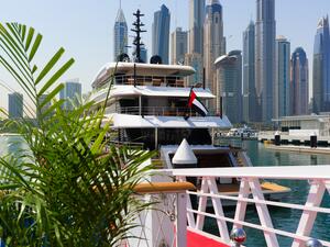 "جلف كرافت" تحتفي بالعرض العالمي الأول ليخت "ماجستي 175" الأكبر من نوعه في العالم والمصنع بالكامل من مواد مركبة في دولة الإمارات العربية المتحدة